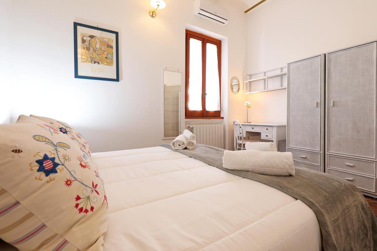 Cornelia - Charme Apartment Roma Esterno foto